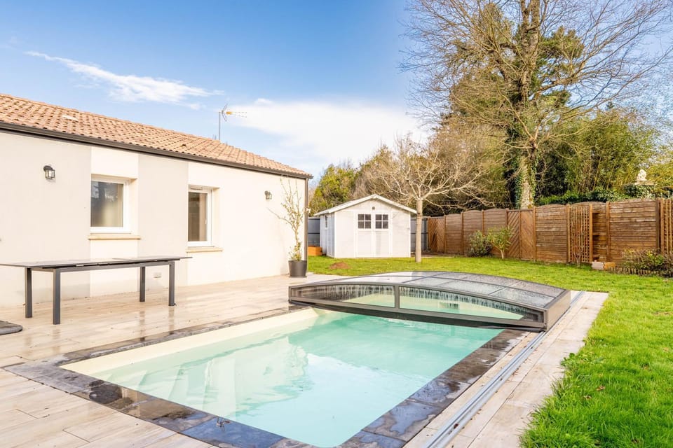 Garden, Swimming pool