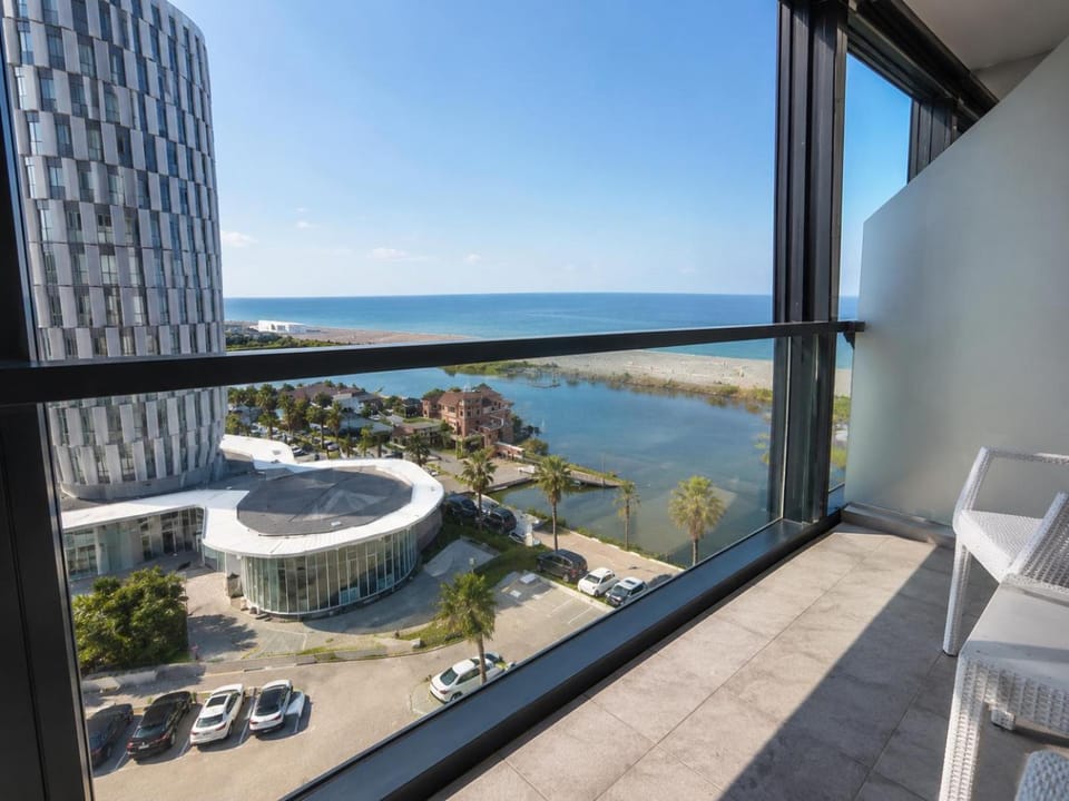 View (from property/room), City view, Garden view, Lake view, Landmark view