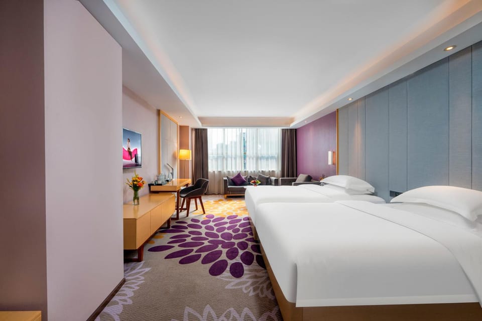 Bed, TV and multimedia, Photo of the whole room