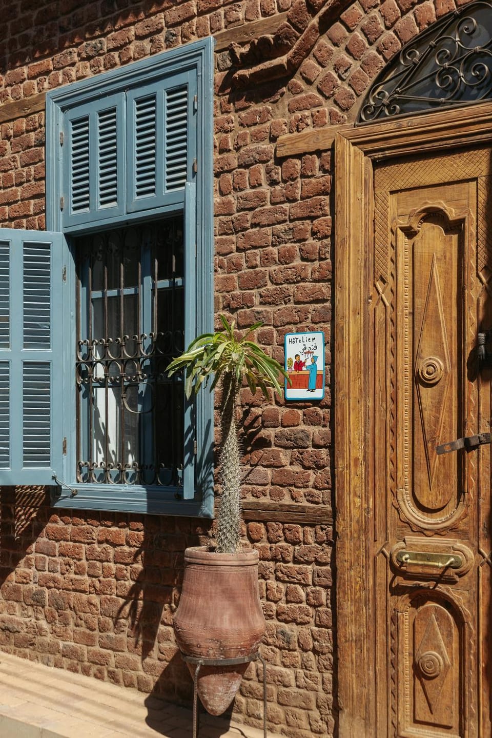 Facade/entrance