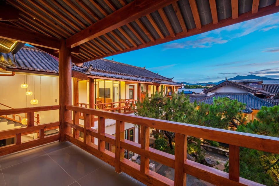 Property building, Natural landscape, View (from property/room), Balcony/Terrace, Mountain view