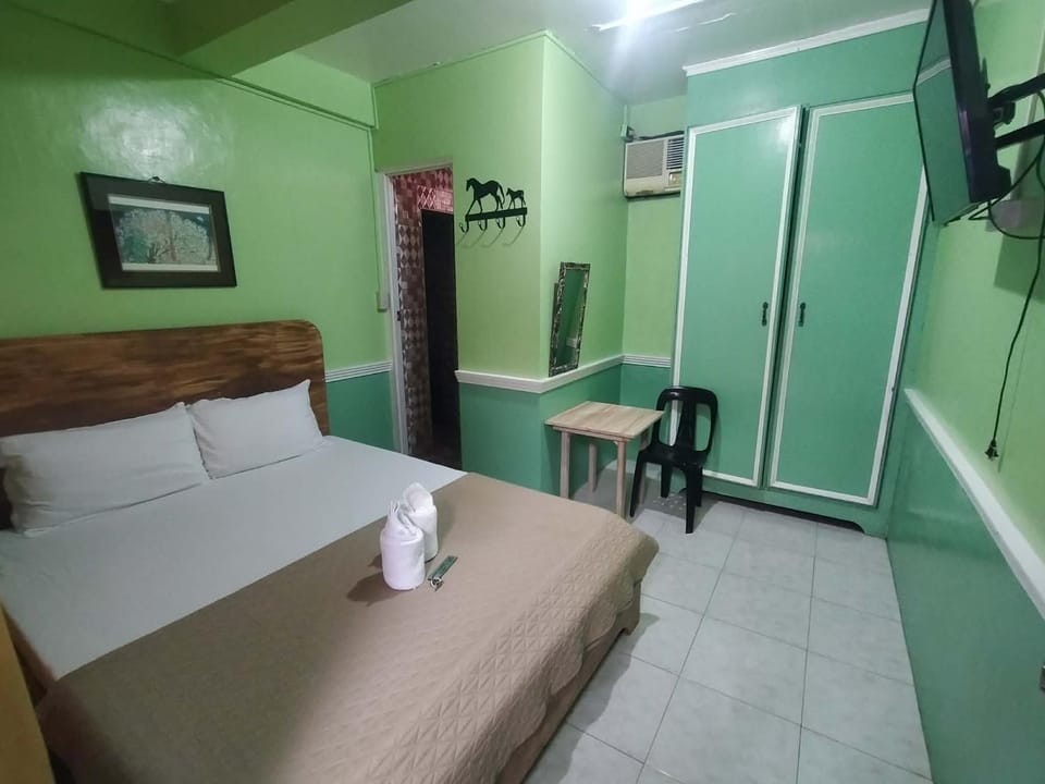 Maritonies Place Coron Bed and Breakfast in Coron