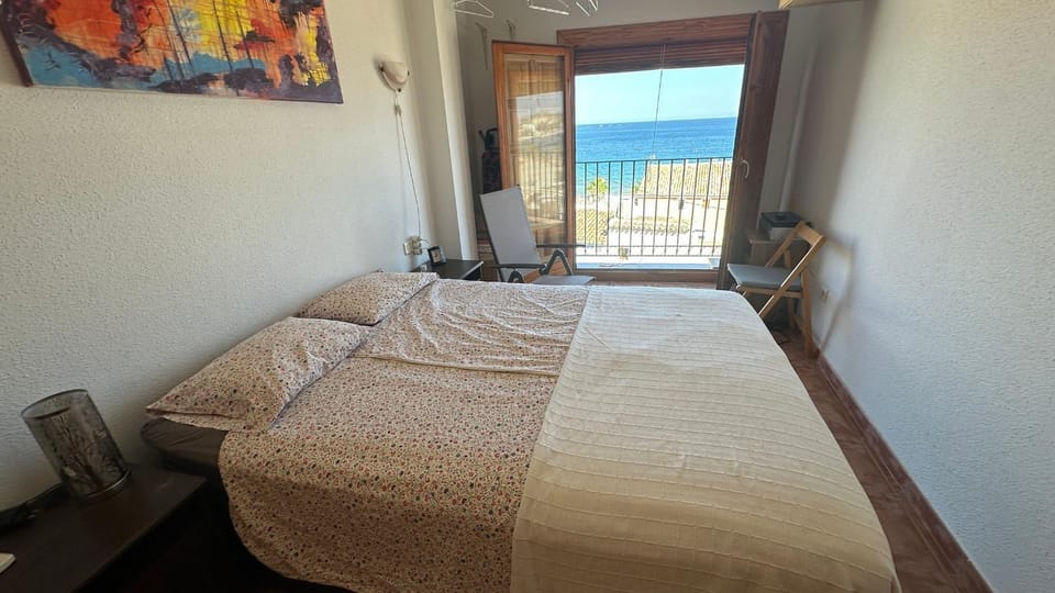 Bed, Bedroom, Sea view