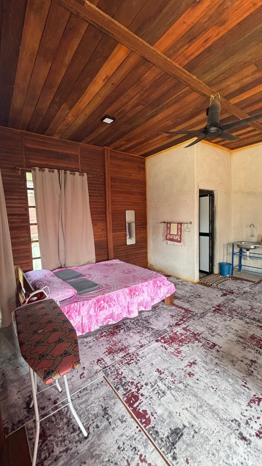 Dorange Family Chalet Bed and Breakfast in Terengganu, Malaysia