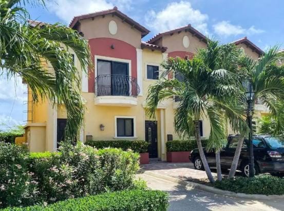 Near HotelBeaches 3Beds6Guests House in Noord