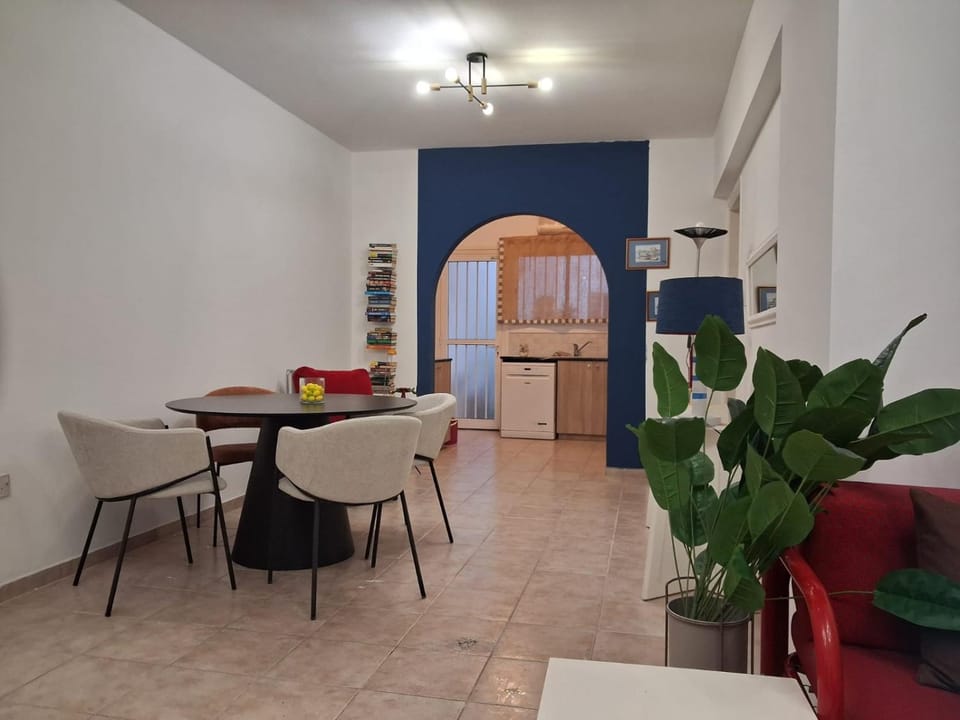 Faros Apartment in Paphos