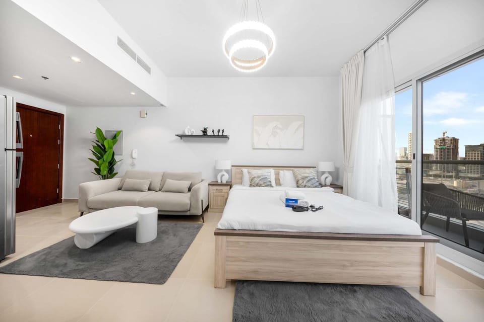 Free housekeeping visits during your stay - StayShort - Chic Studio Apartment in Sports City - Sleeps 2 Apartment in Dubai