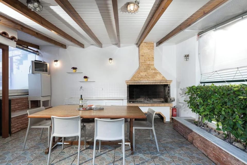 Patio, BBQ facilities