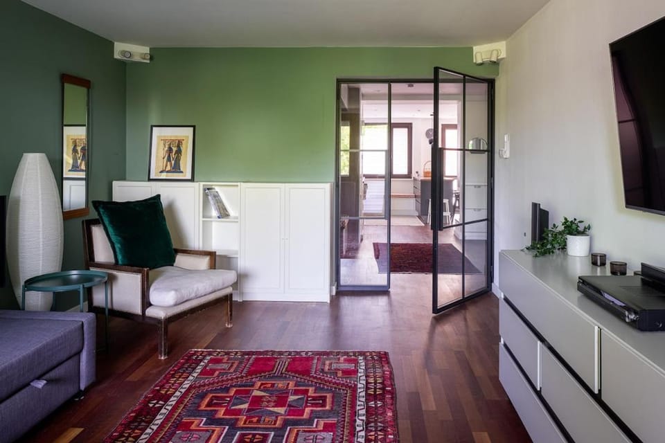 Unique riverside treasure Apartment in Krakow