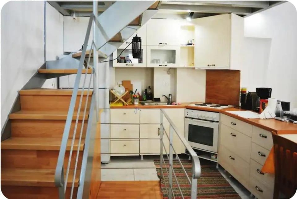 Kitchen or kitchenette, oven, stove