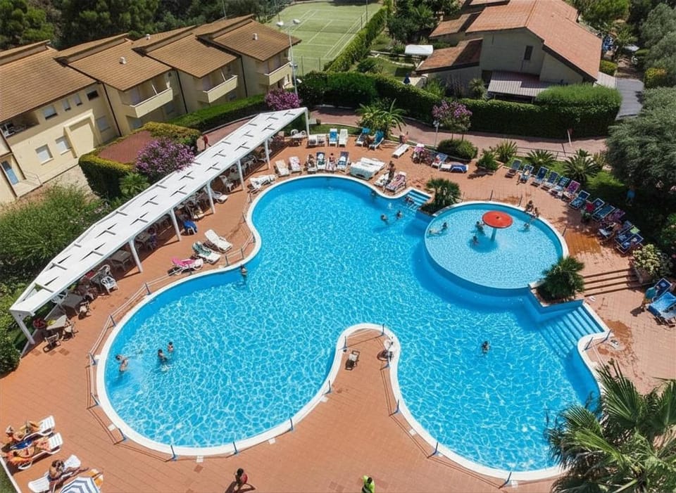 Bird's eye view, Evening entertainment, Pool view, Swimming pool, Swimming pool