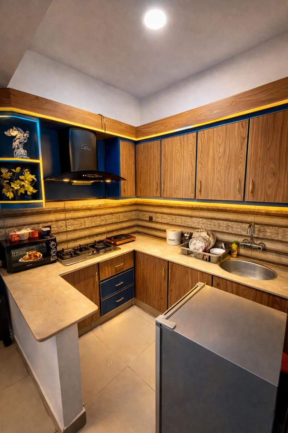 Kitchen or kitchenette