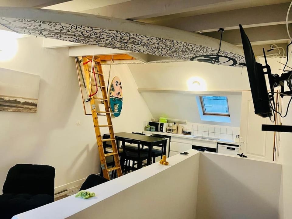 TV and multimedia, Kitchen or kitchenette, Dining area