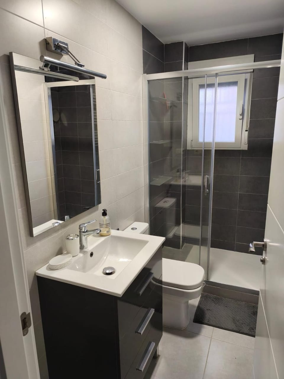 Living Canovas Apartment in Alcala de Henares