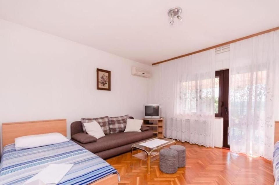 Apartments Nenad Apartment in Primorje-Gorski Kotar County
