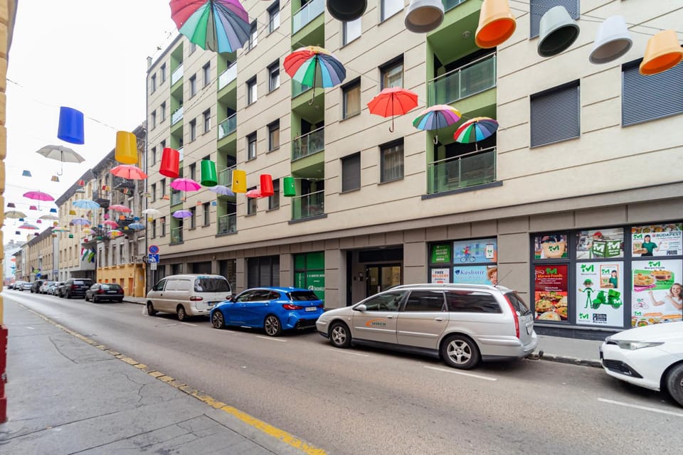 Property building, Neighbourhood, Street view, Location