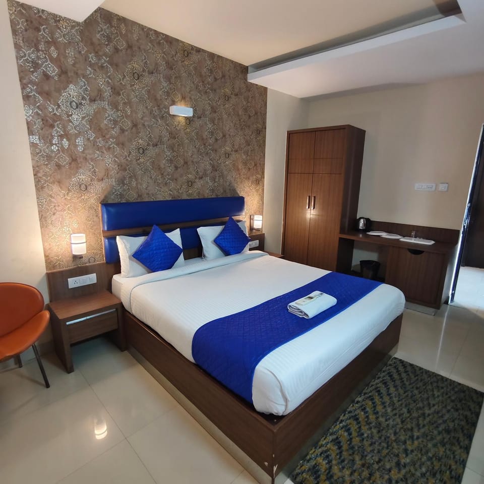 Hotel Fusion Suites Electronic City Hotel in Bengaluru