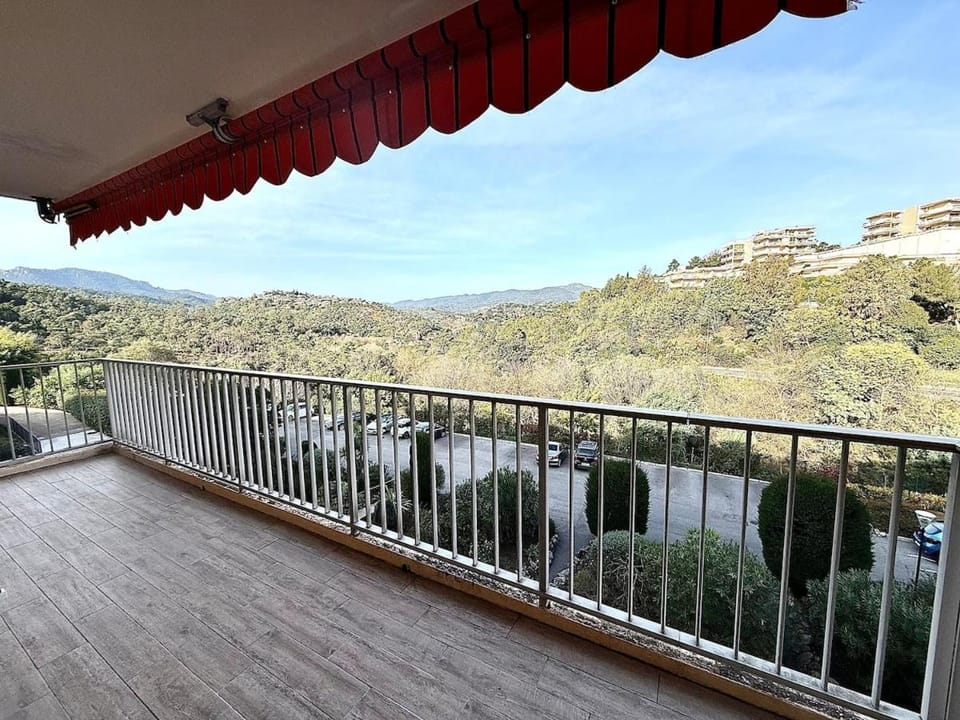 Day, Natural landscape, View (from property/room), Balcony/Terrace, Mountain view
