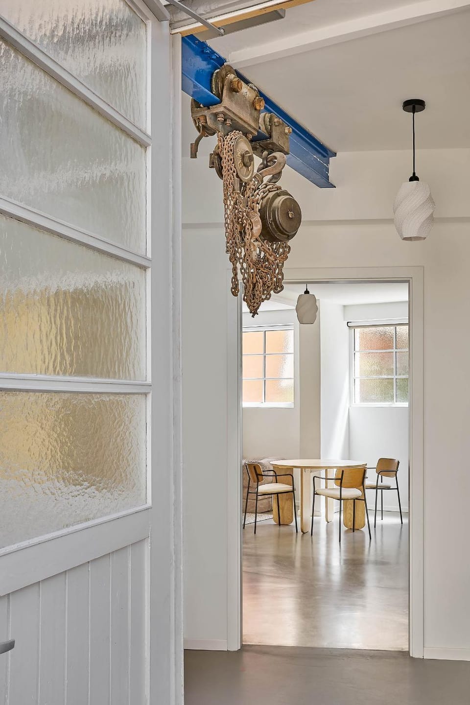 Facade/entrance, Dining area