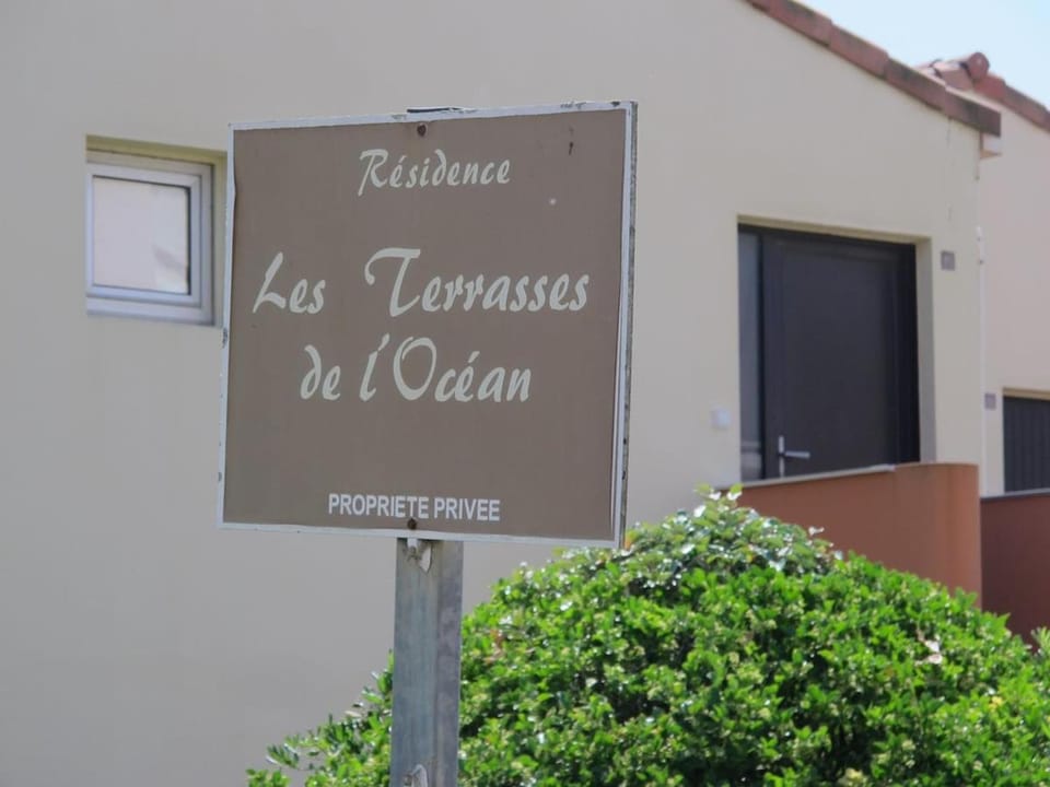 Property logo or sign