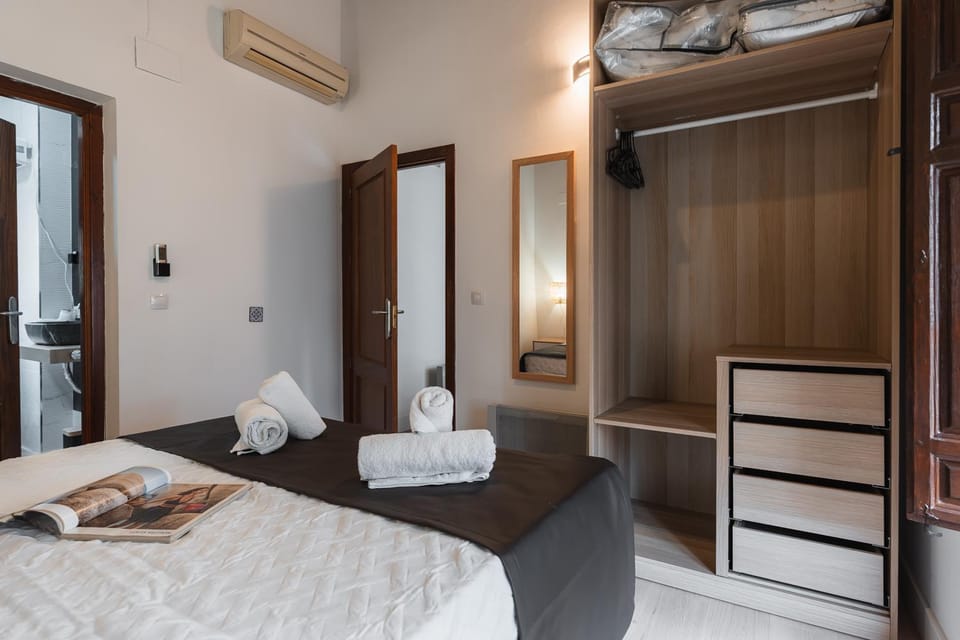 tuAnfitrion Zafiro Elvira Apartments City Centre Apartment in Granada