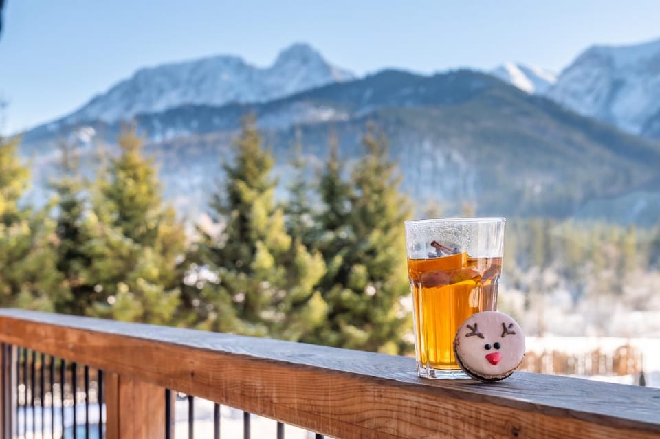 Natural landscape, Balcony/Terrace, Mountain view
