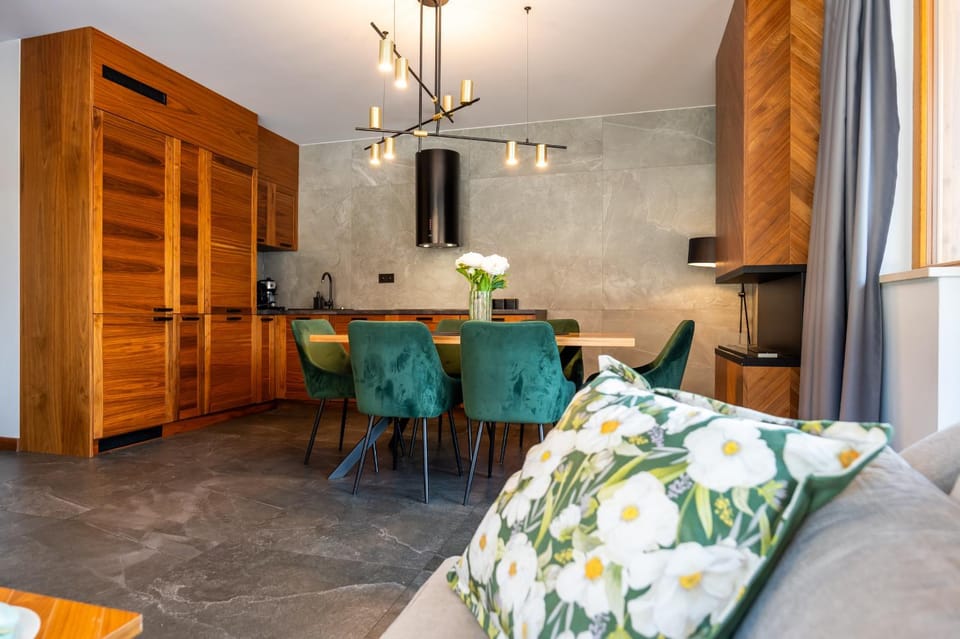 Kitchen or kitchenette, Living room, Seating area