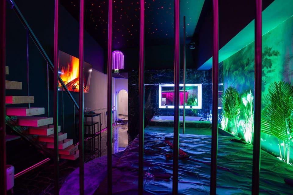 LES Lodges de l'Elégance Love hotel in Auvergne-Rhône-Alpes