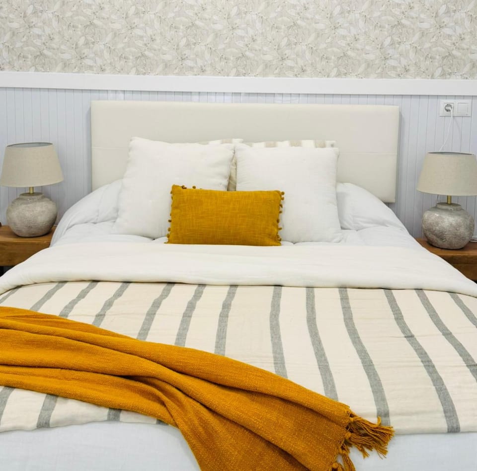 Torre New Stylish Studio 2 min Walk to Beach Apartment in Torre del Mar