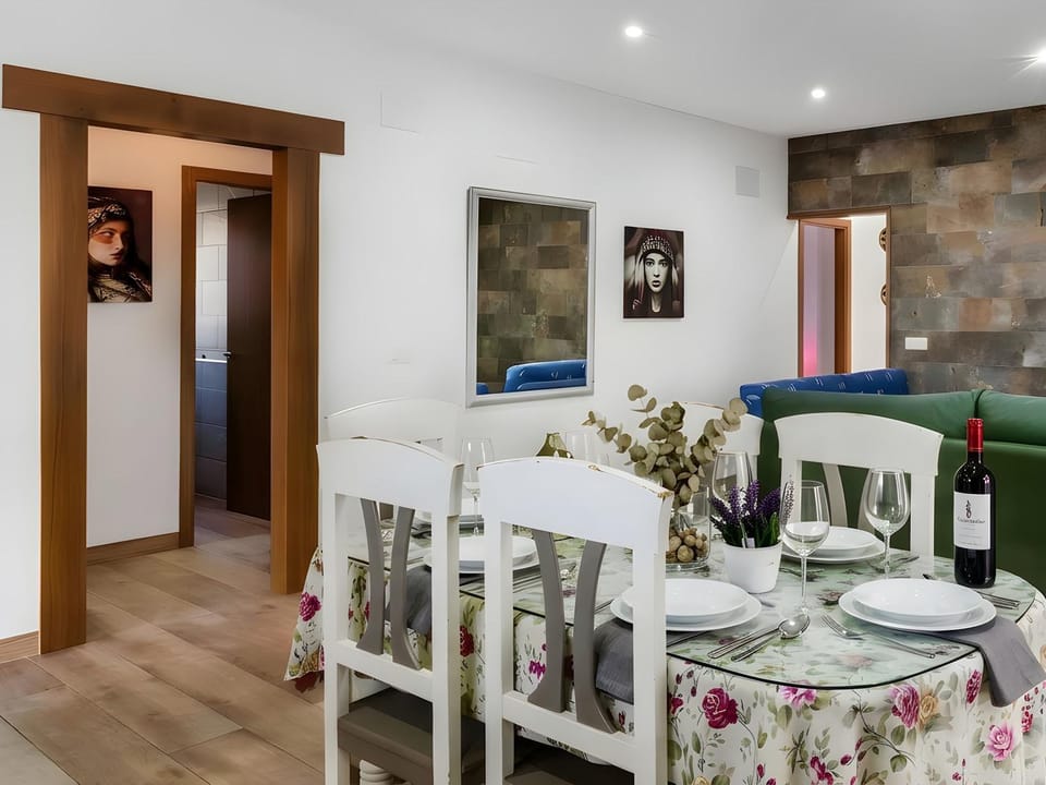 Chalet con Piscina privada cerca del pueblo View House in La Janda