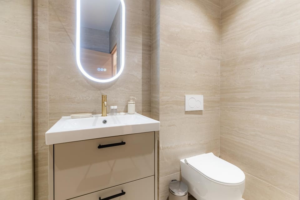 Toilet, Bathroom