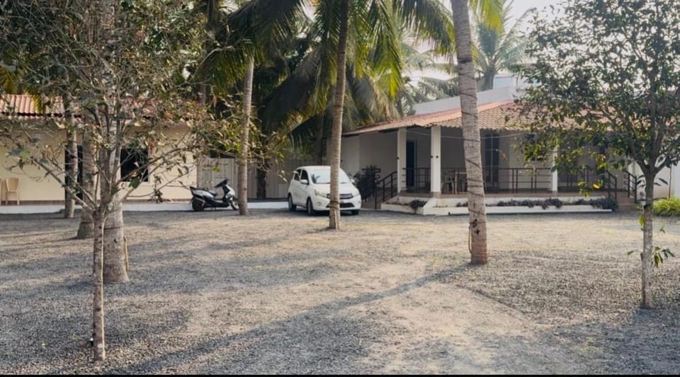 BRK Guest House Bed and Breakfast in Andhra Pradesh