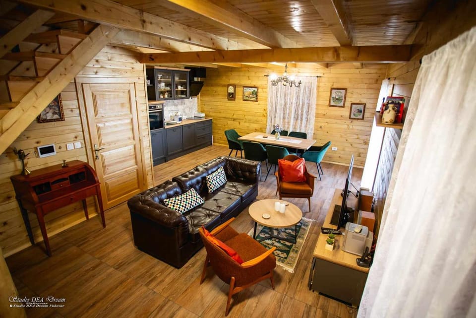 Living room, Dining area, kitchen