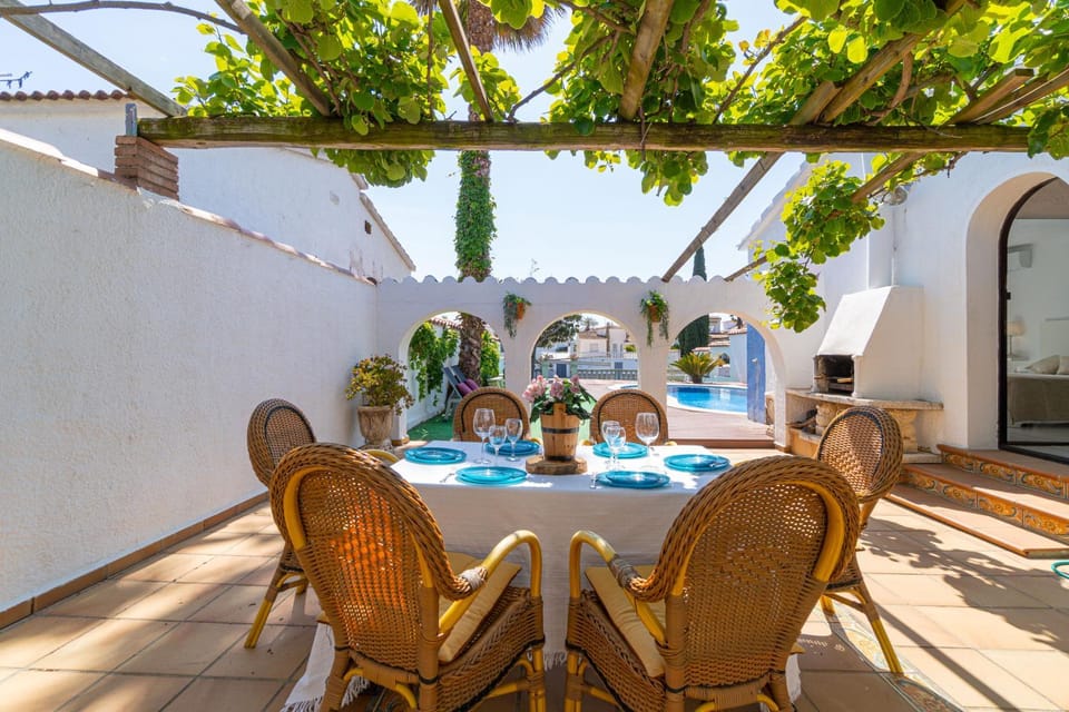 Patio, Balcony/Terrace