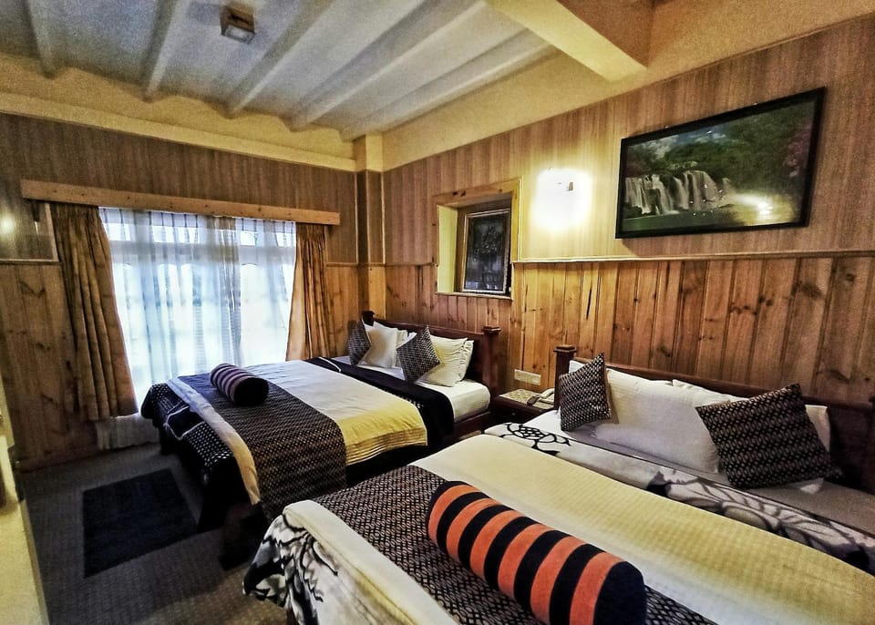 Sekenani,Leparan Lodge Hotel in Kenya
