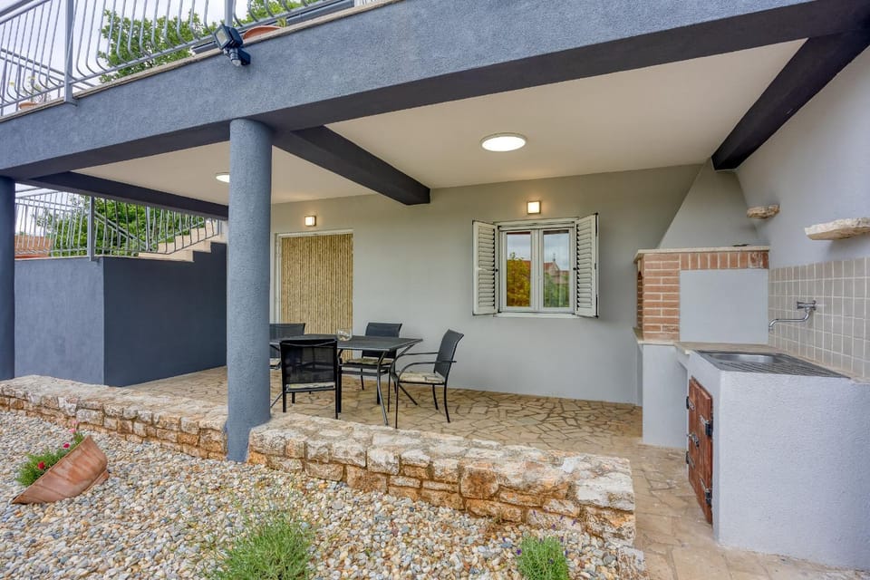 BBQ facilities, Balcony/Terrace