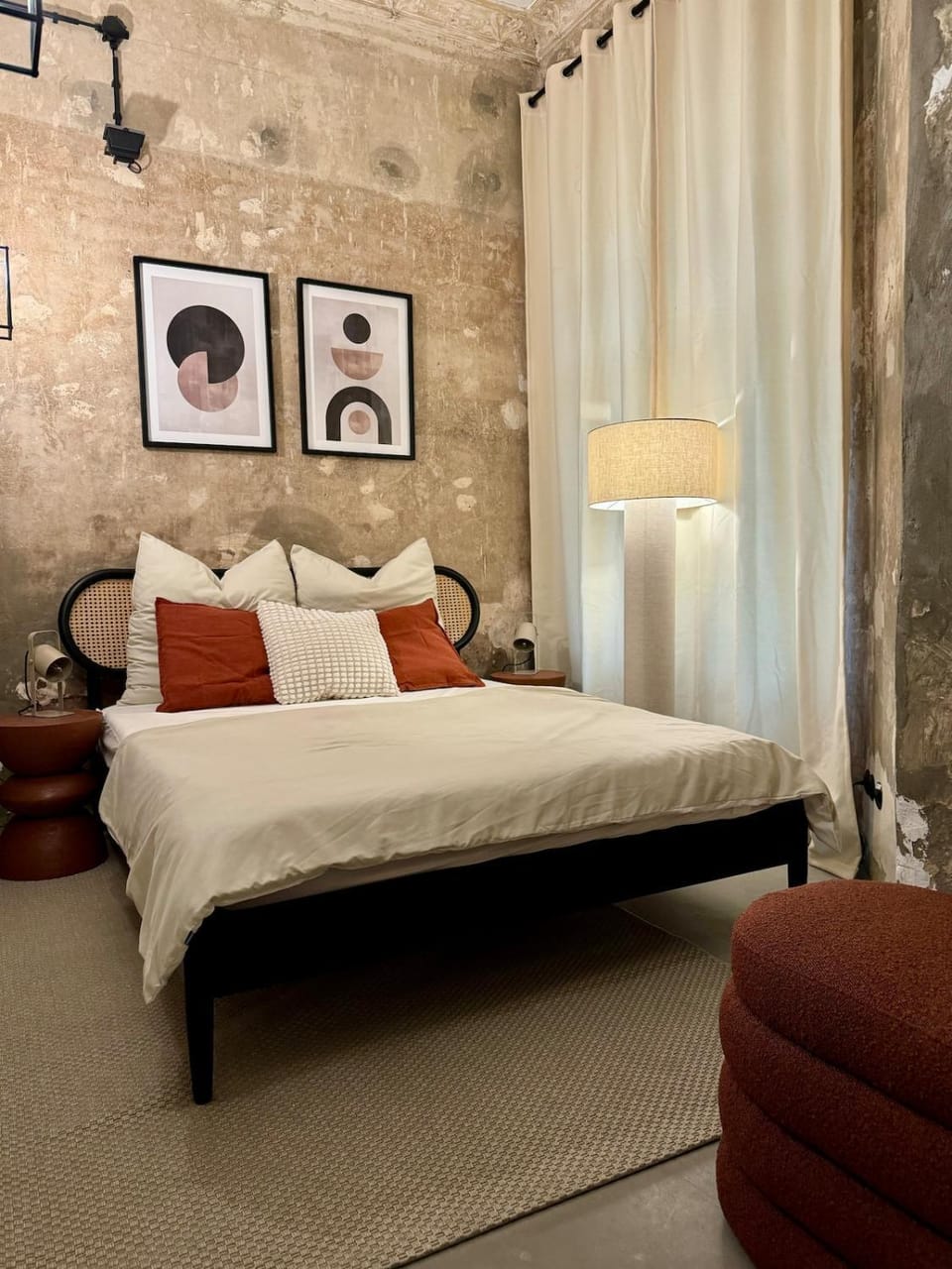 Cool Industrial Flat for 5 Apartment in Berlin