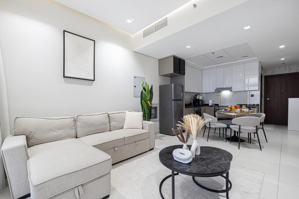Stylish 1BR Apartment Near Silicon Mall & Airport Apartment in Dubai