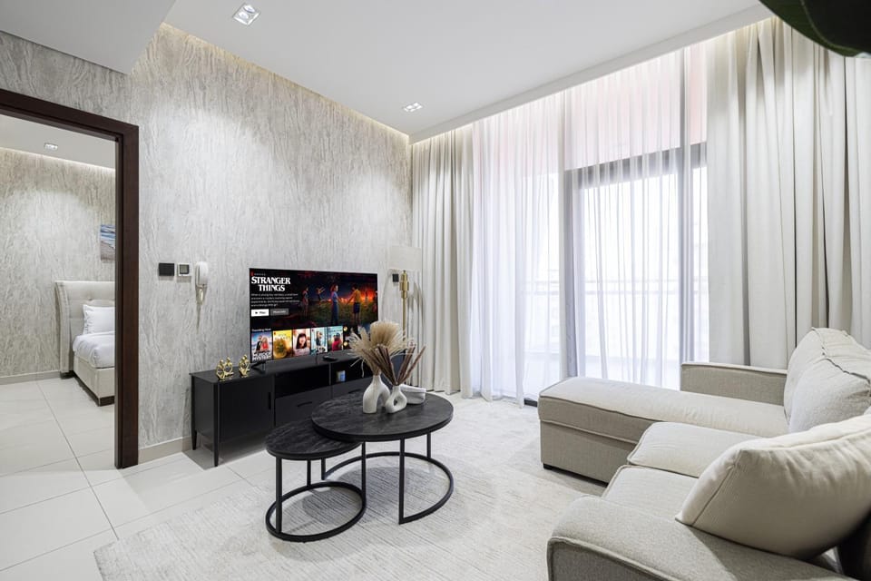 Stylish 1BR Apartment Near Silicon Mall & Airport Apartment in Dubai