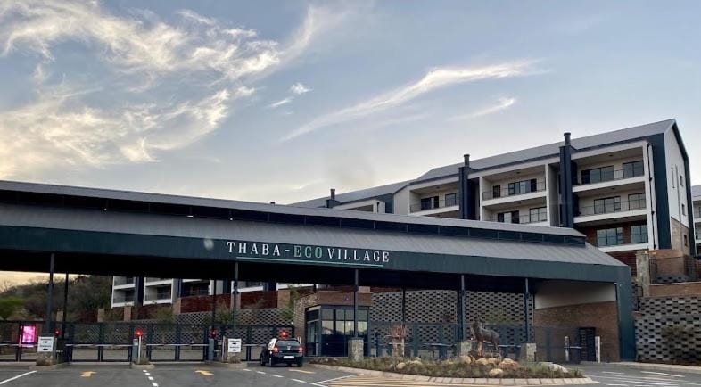 Chic Apartment with Panoramic Views & Braai Apartment in Gauteng