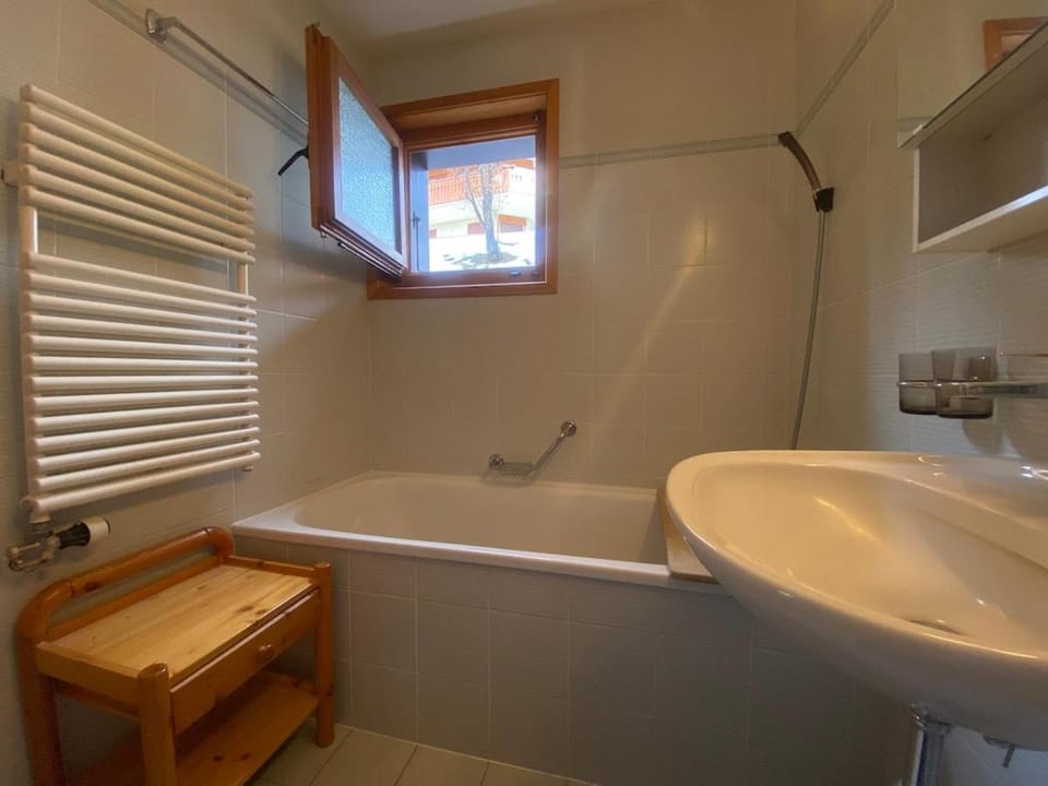 Comfortable 2 bedroom apartment in Gryon Apartment in Ollon