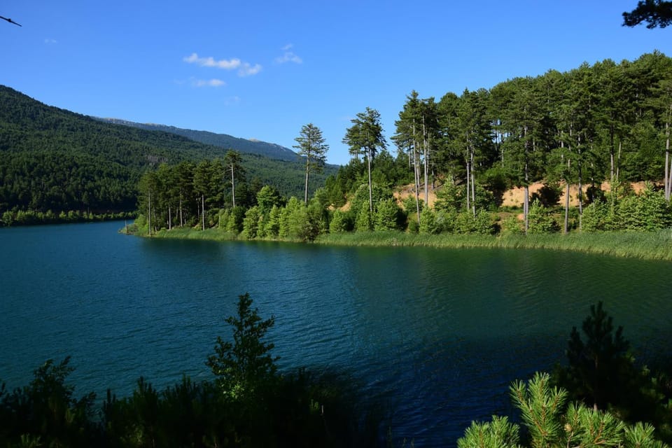 Nearby landmark, Natural landscape