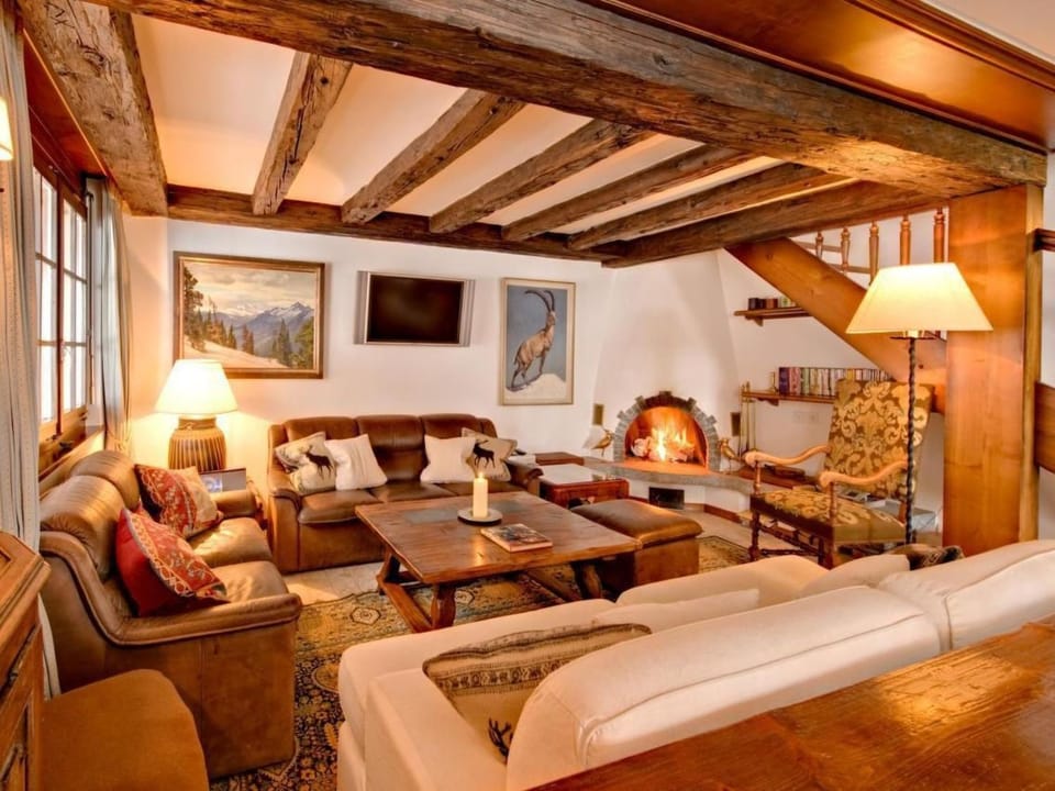 Holiday Home Freistehendens Chalet Zen Zermatt an bester Lage by Interhome House in Zermatt