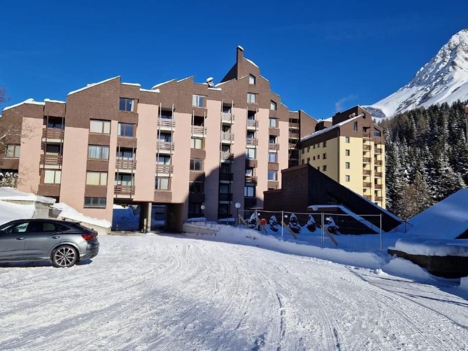 Apartment Wohnung Bella vista & Alp'sport by Interhome Apartment in Canton of Grisons