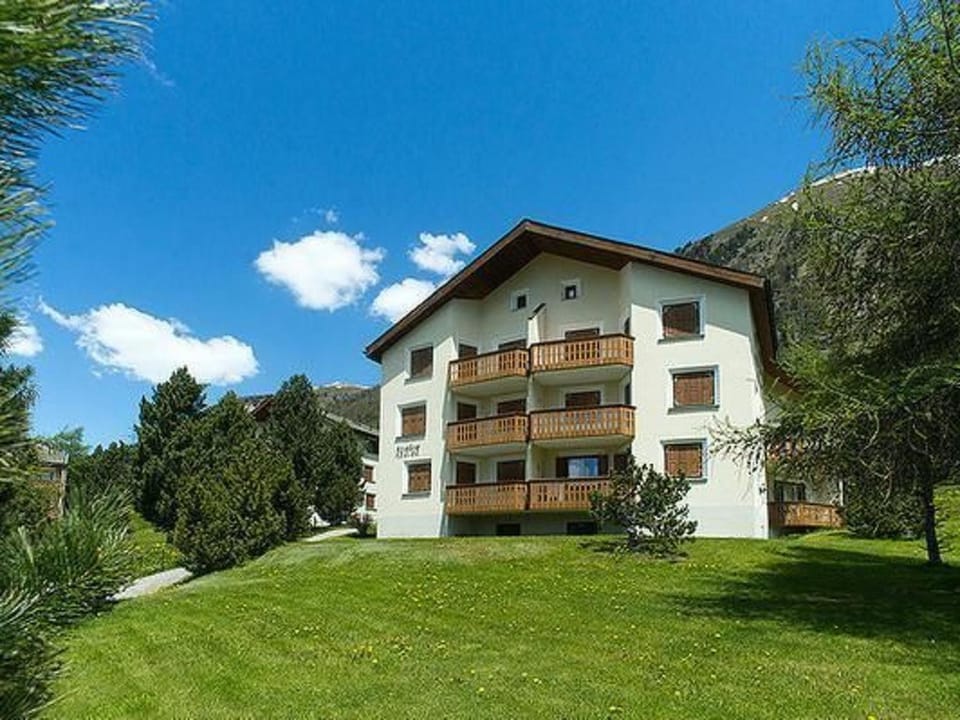 Apartment Chesa Azalea 2 by Interhome Apartment in Samedan