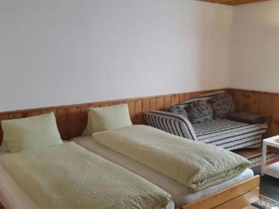Apartment Studio Chesa Marias by Interhome Apartment in Samedan