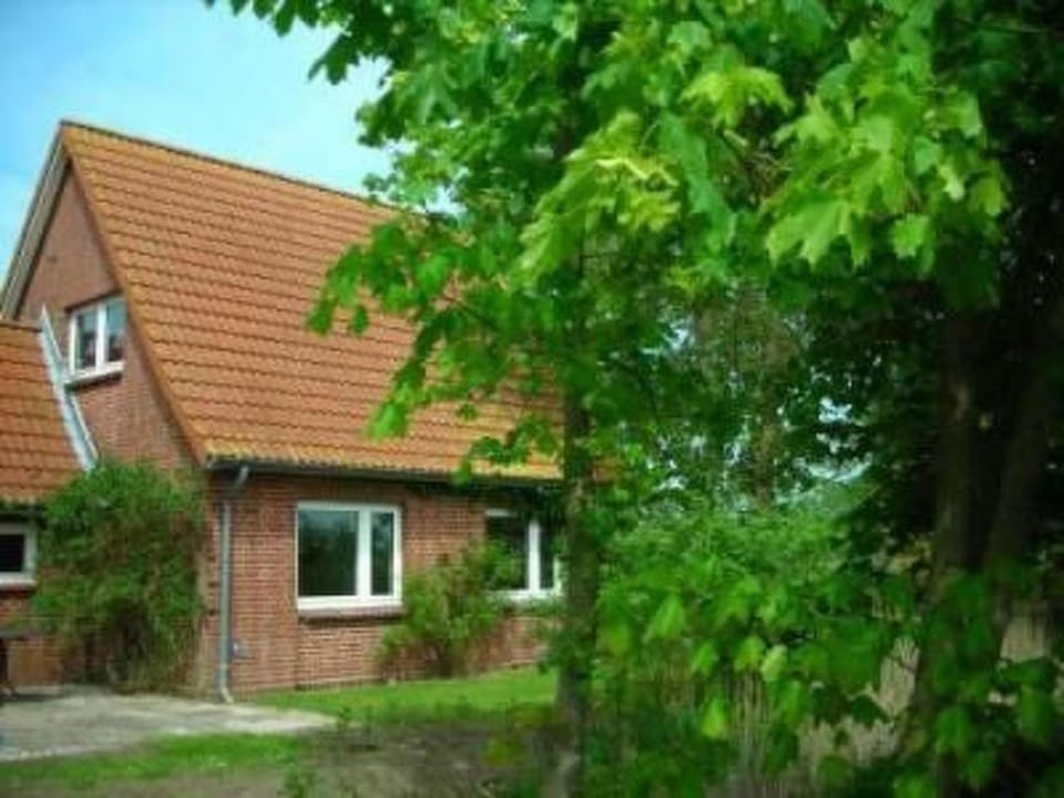 Holiday Home Rode Huus by Interhome House in Nordfriesland