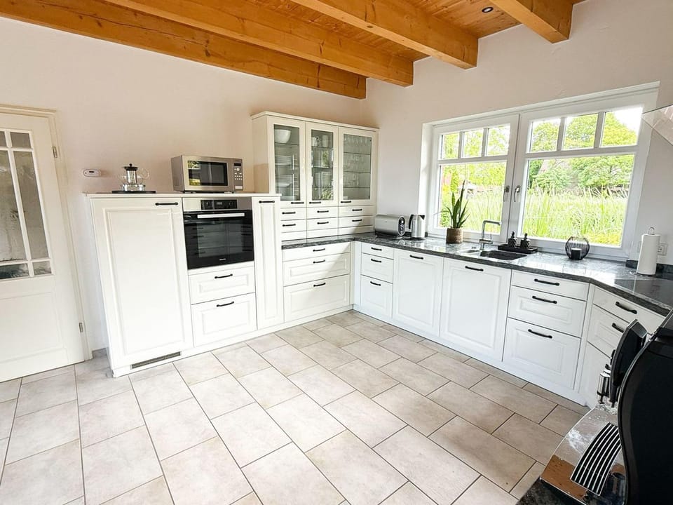 Holiday Home Villa Neufunnixsiel by Interhome House in Wittmund