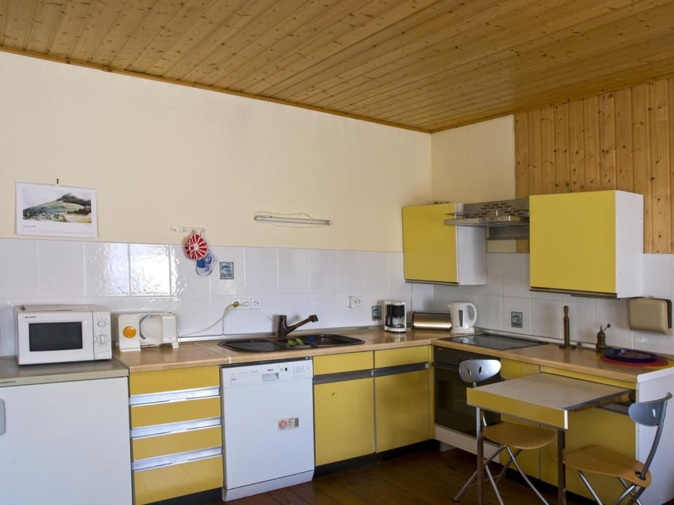Apartment mit Pool und überdachtem Balkon by Interhome Apartment in Hesse