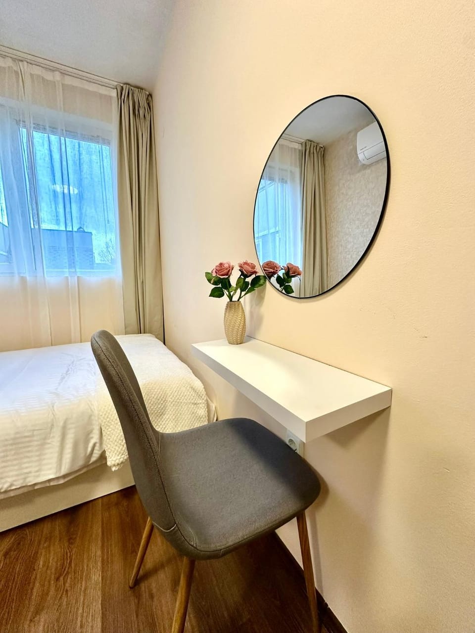 Ikigai Living - Cozy Studio in Studentski Grad Apartment in Sofia